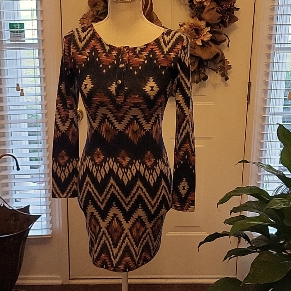 TYCHE navy rust cream Aztec print stretch pullover mini dress long slv Sm NEW…